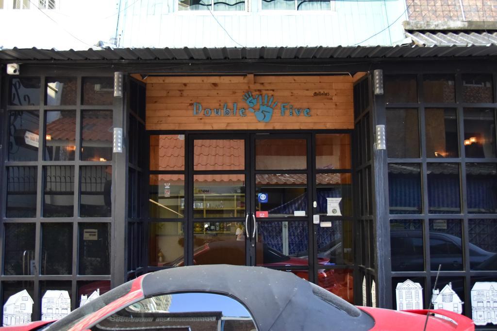 Hostel Double Five Bangkok Exterior foto